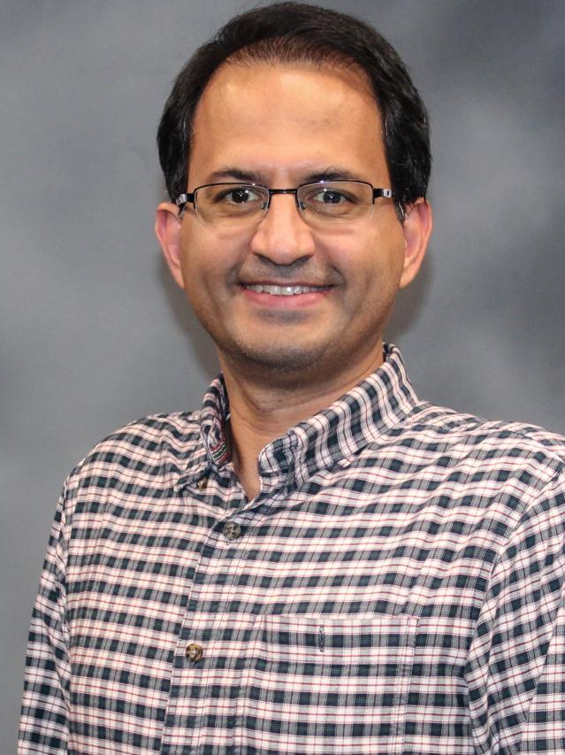head shot of nima mansouri