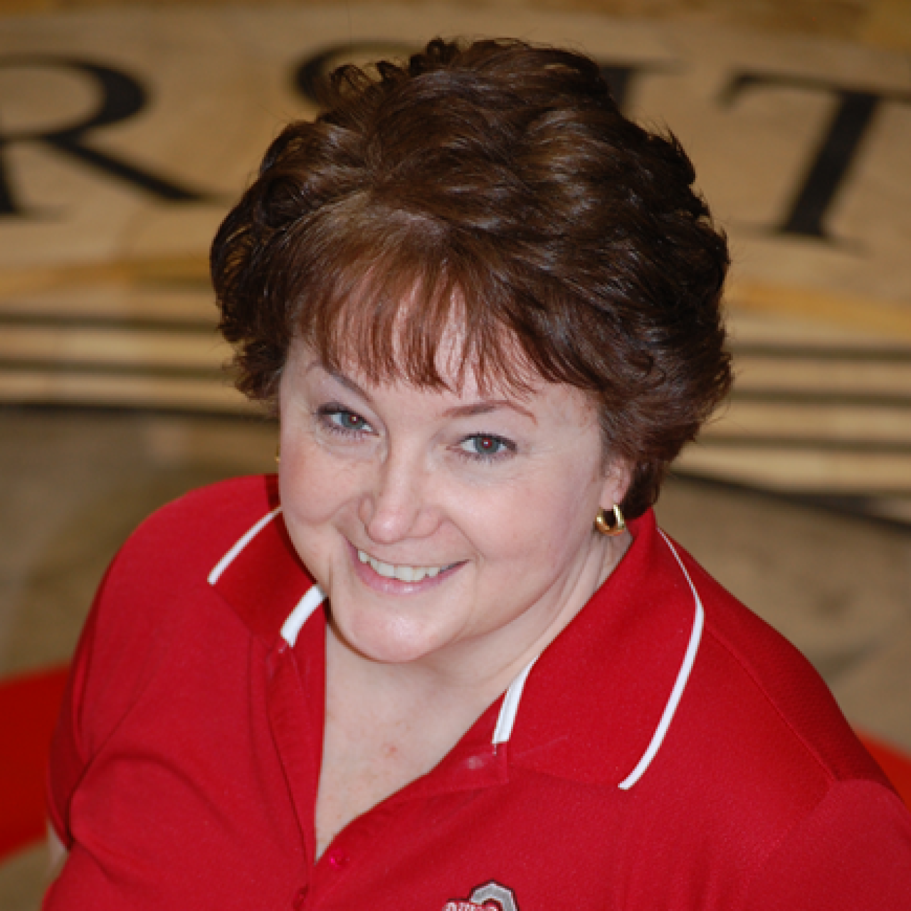 headshot image of Amy Erickson