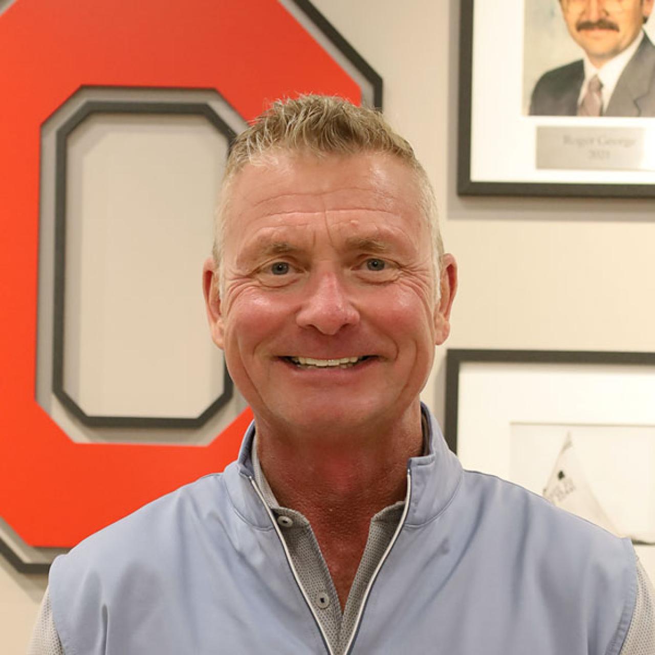 headshot of Curtis sybert