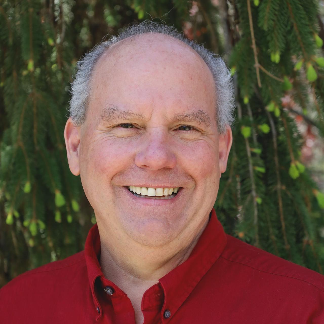 headshot of Chris Daddis