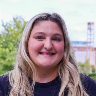 headshot of Maggie mccill