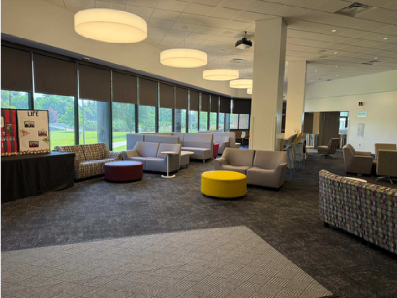 wide angle shot of the alber student center lounge