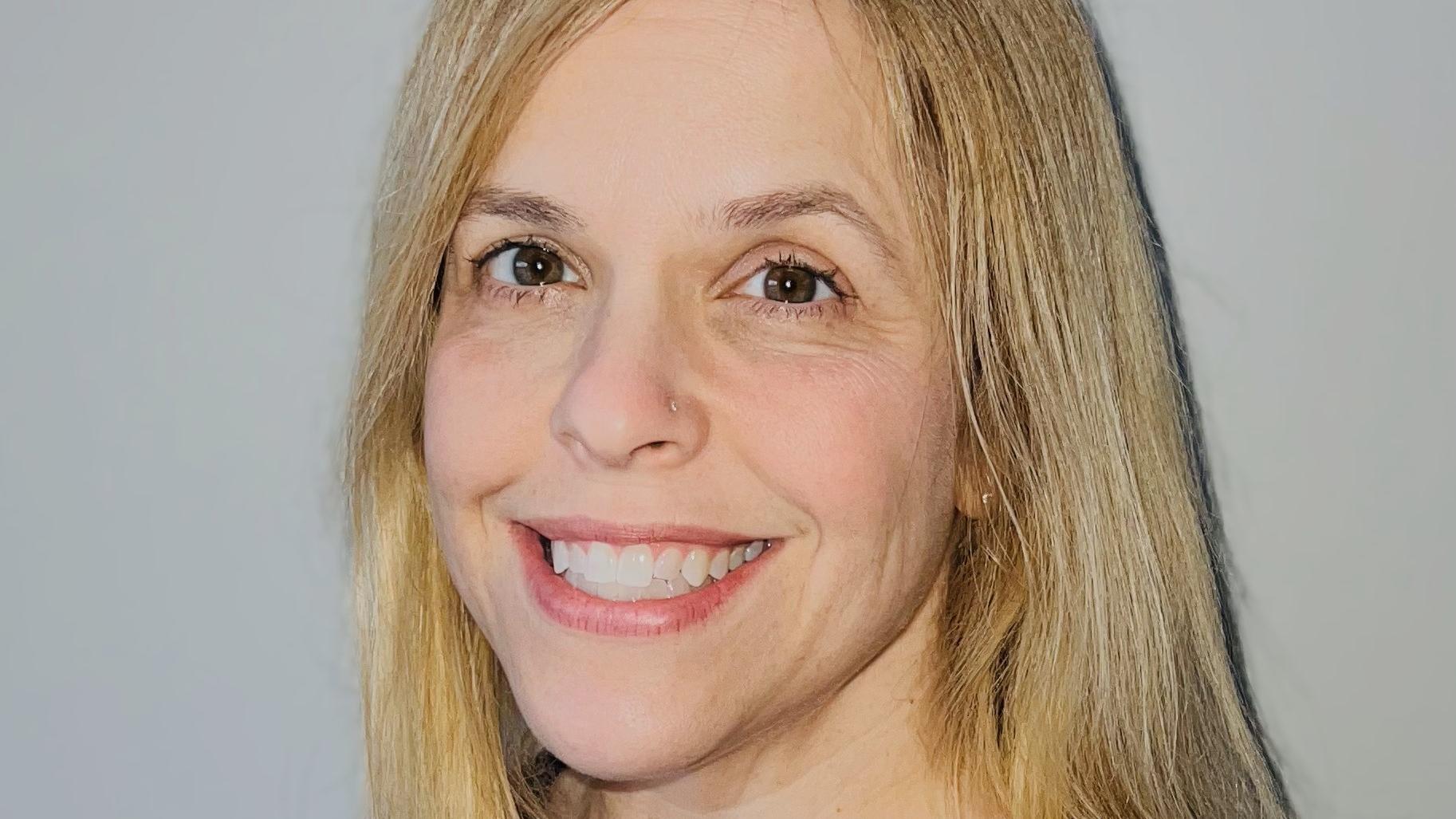 headshot of tracy tylka