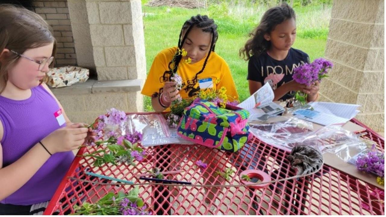 children working on crafts